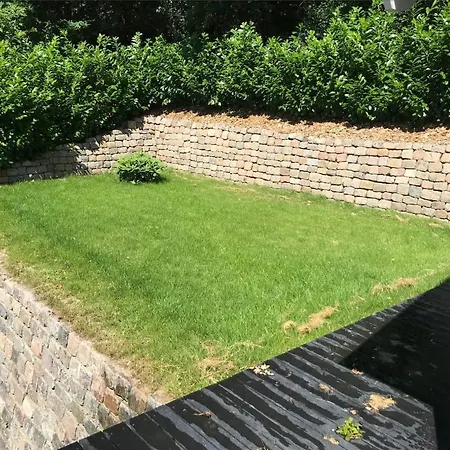 I Idylliske Omgivelser Feriehus